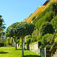 &copy; Landscape Group ★★★★★ (21)